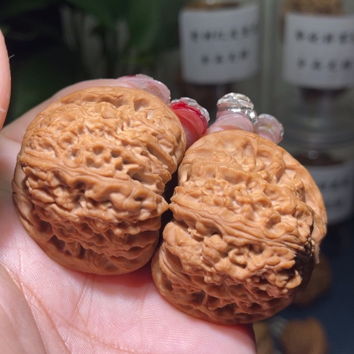 桃核把件               43