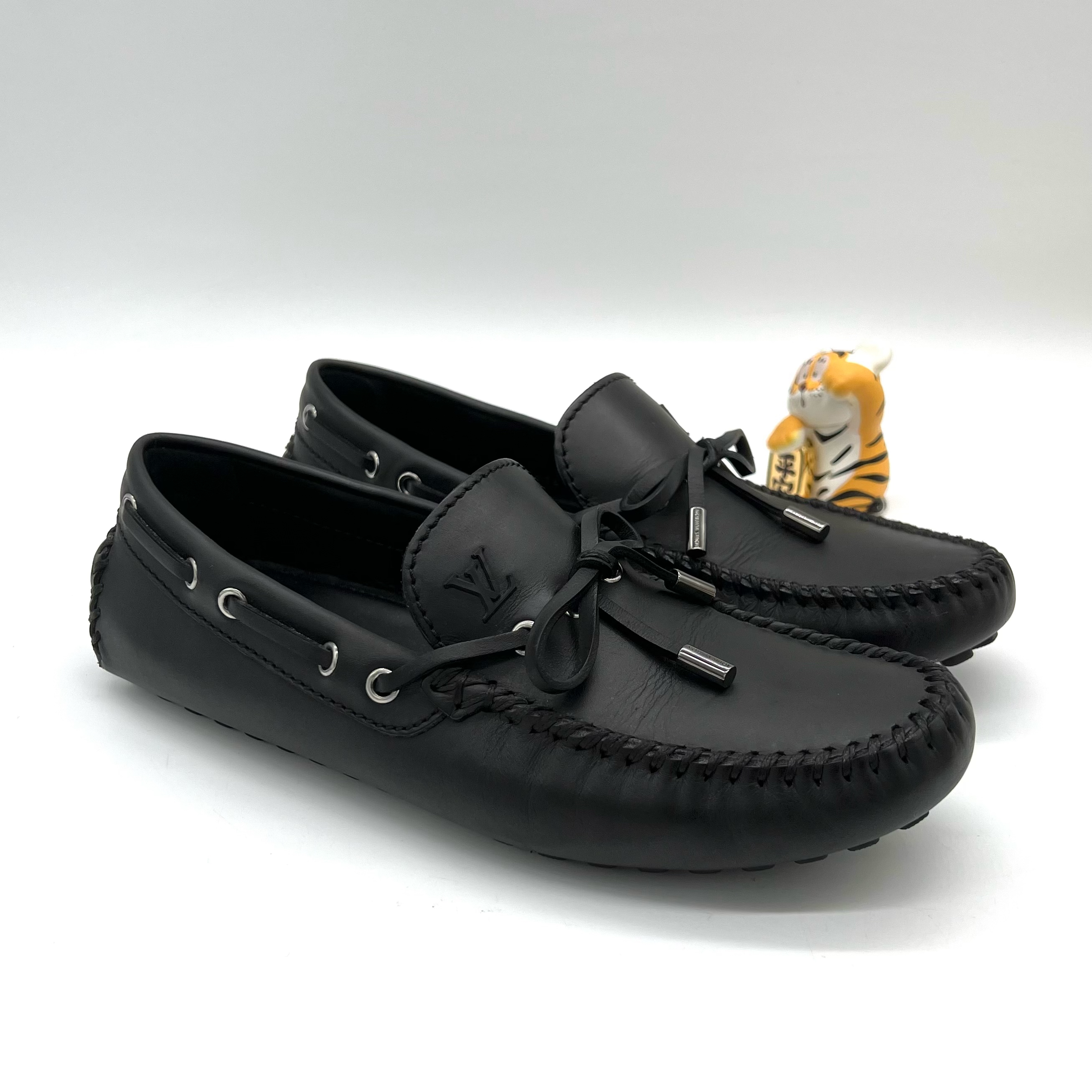 99新 LouisVuitton/路易威登 黑色皮面蝴蝶结一脚蹬豆豆鞋 40.5码