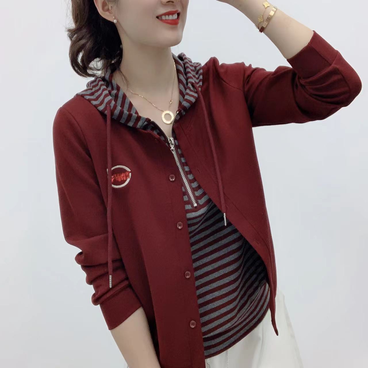条纹女长袖秋季纯色亮片刺绣长袖卫衣连帽常规