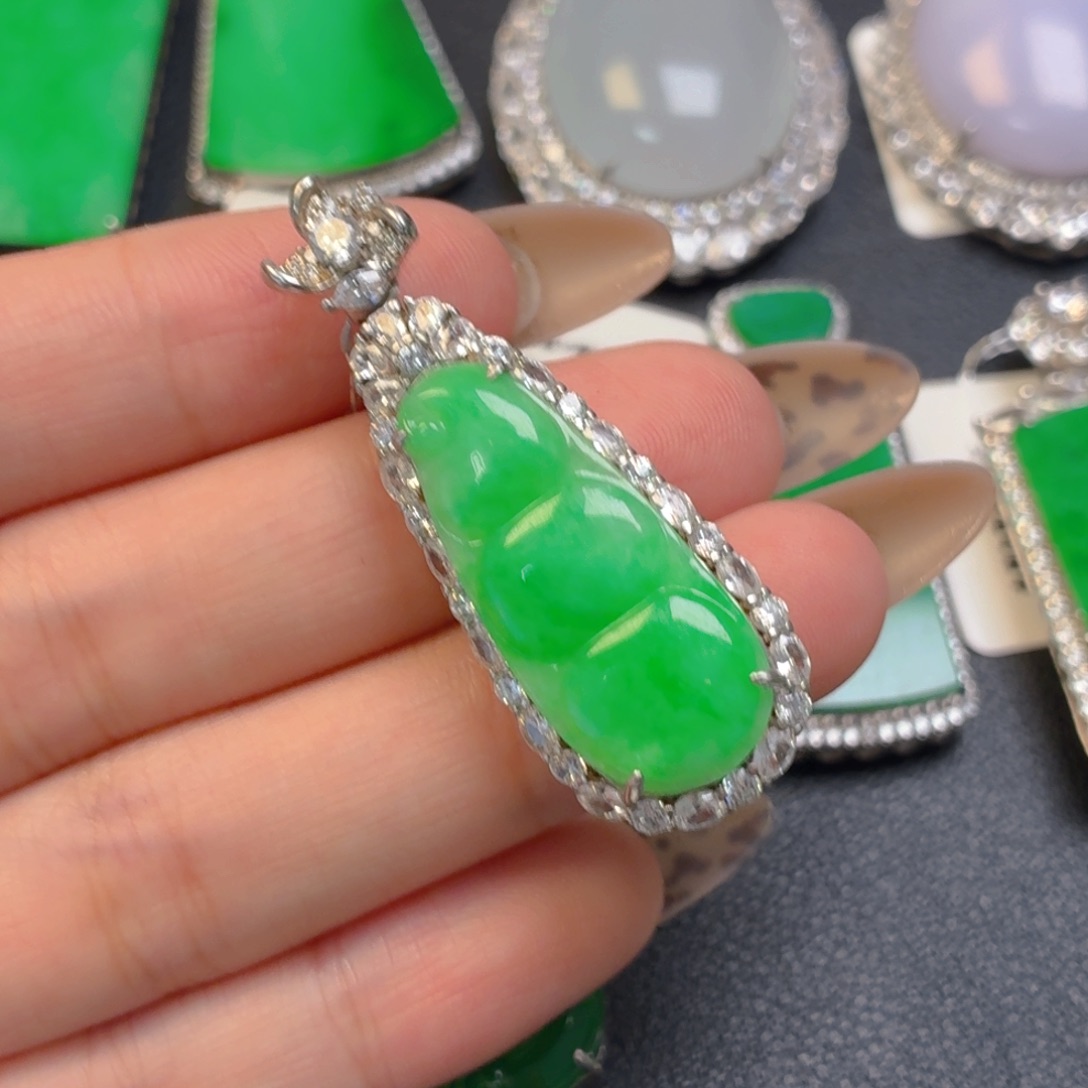 翡翠银S925镶嵌颈饰