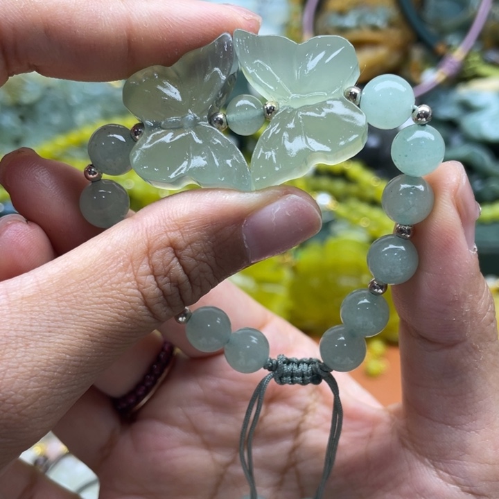 蛇纹石玉未镶嵌吊坠