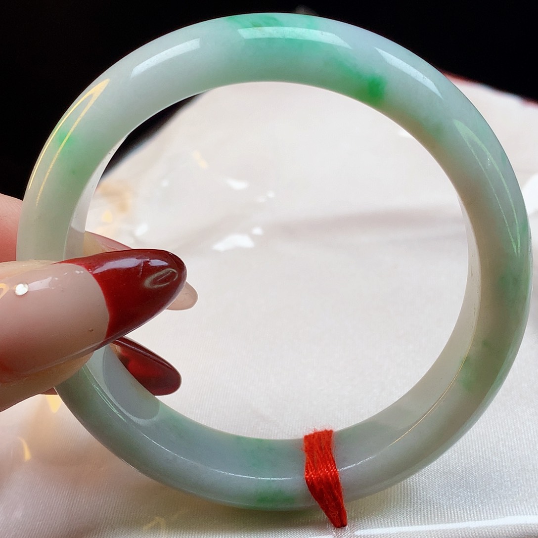 翡翠手镯未镶嵌天然翡翠8268