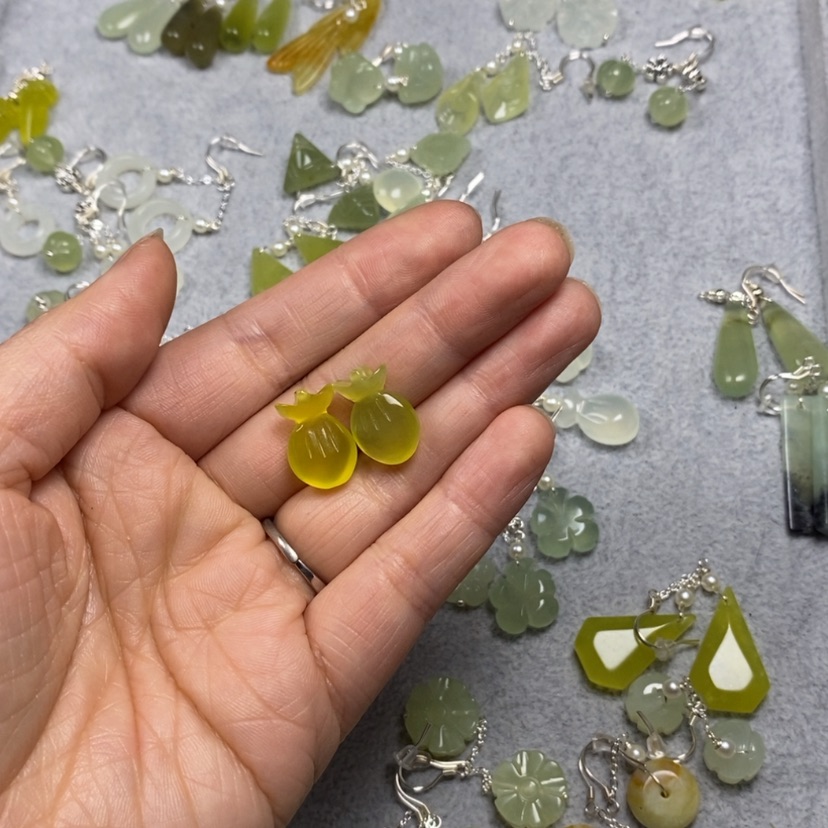 【闪购商品】蛇纹石玉未镶嵌挂件耳饰耳环项链往**风