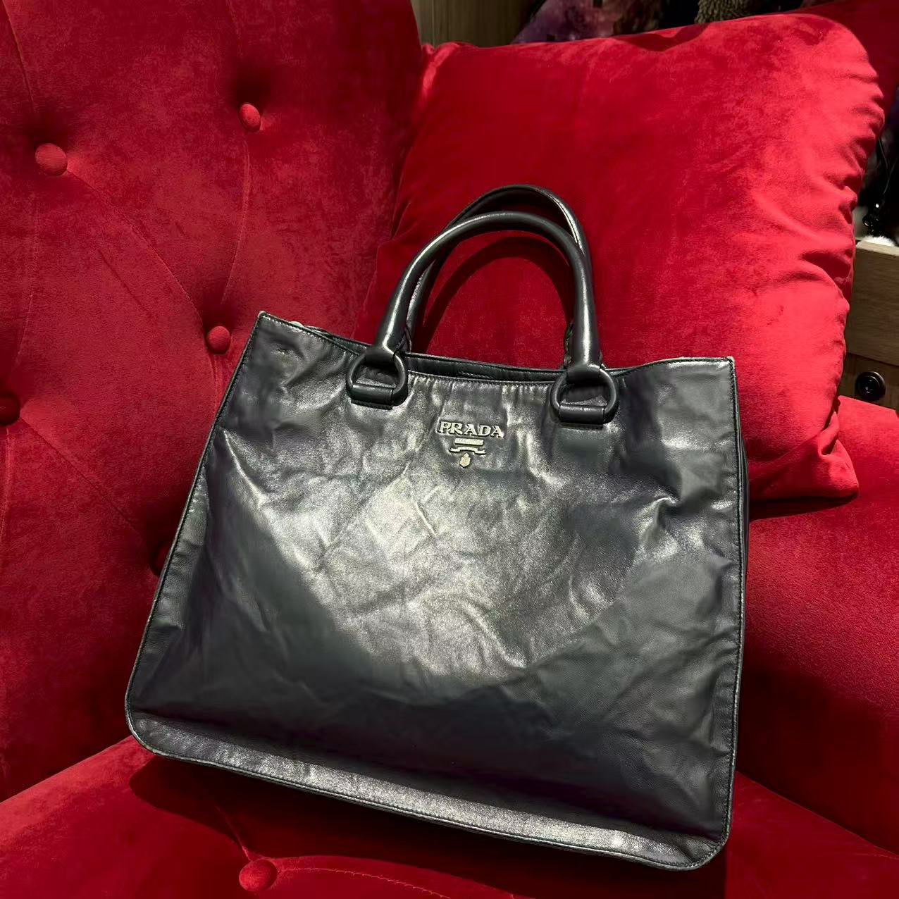 95新 Prada/普拉达 定金 藏蓝色牛皮手提包A1079