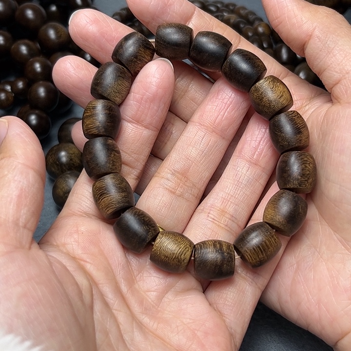 沉香手串衣**你白棋留疤