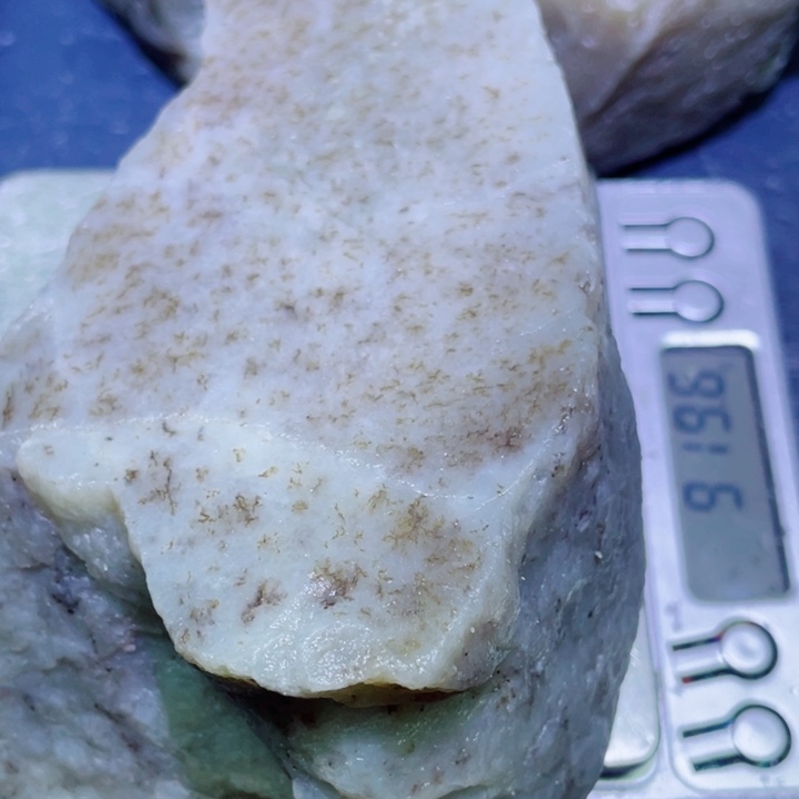 和田玉（糖玉）未镶嵌珠宝半成品