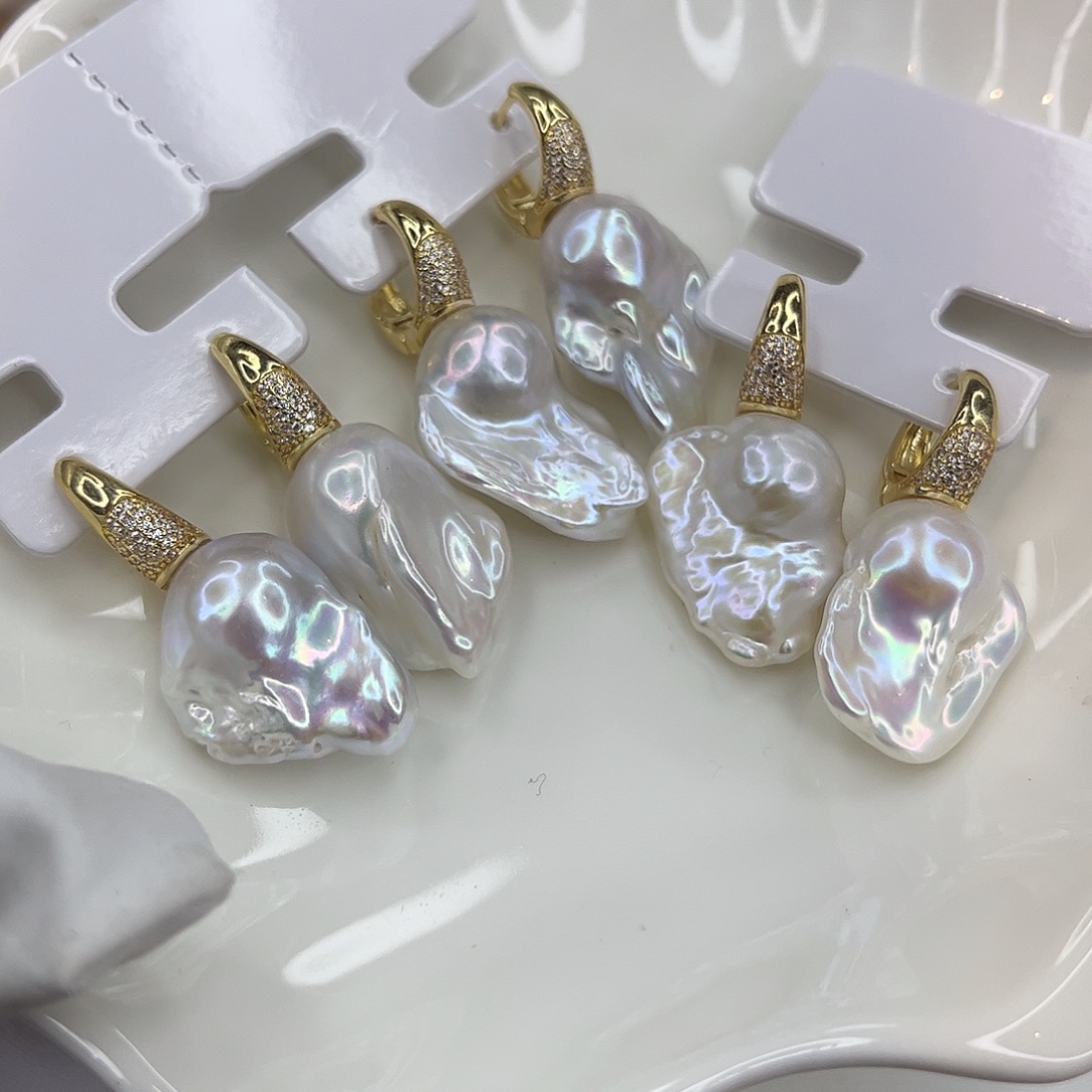 淡水珍珠耳饰合金
