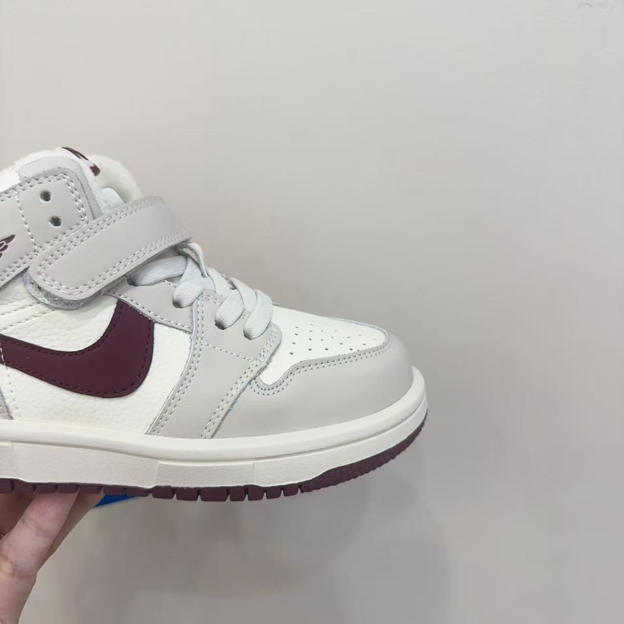 加绒2025冬季新款软底防滑男童运动鞋皮面女童板鞋23666