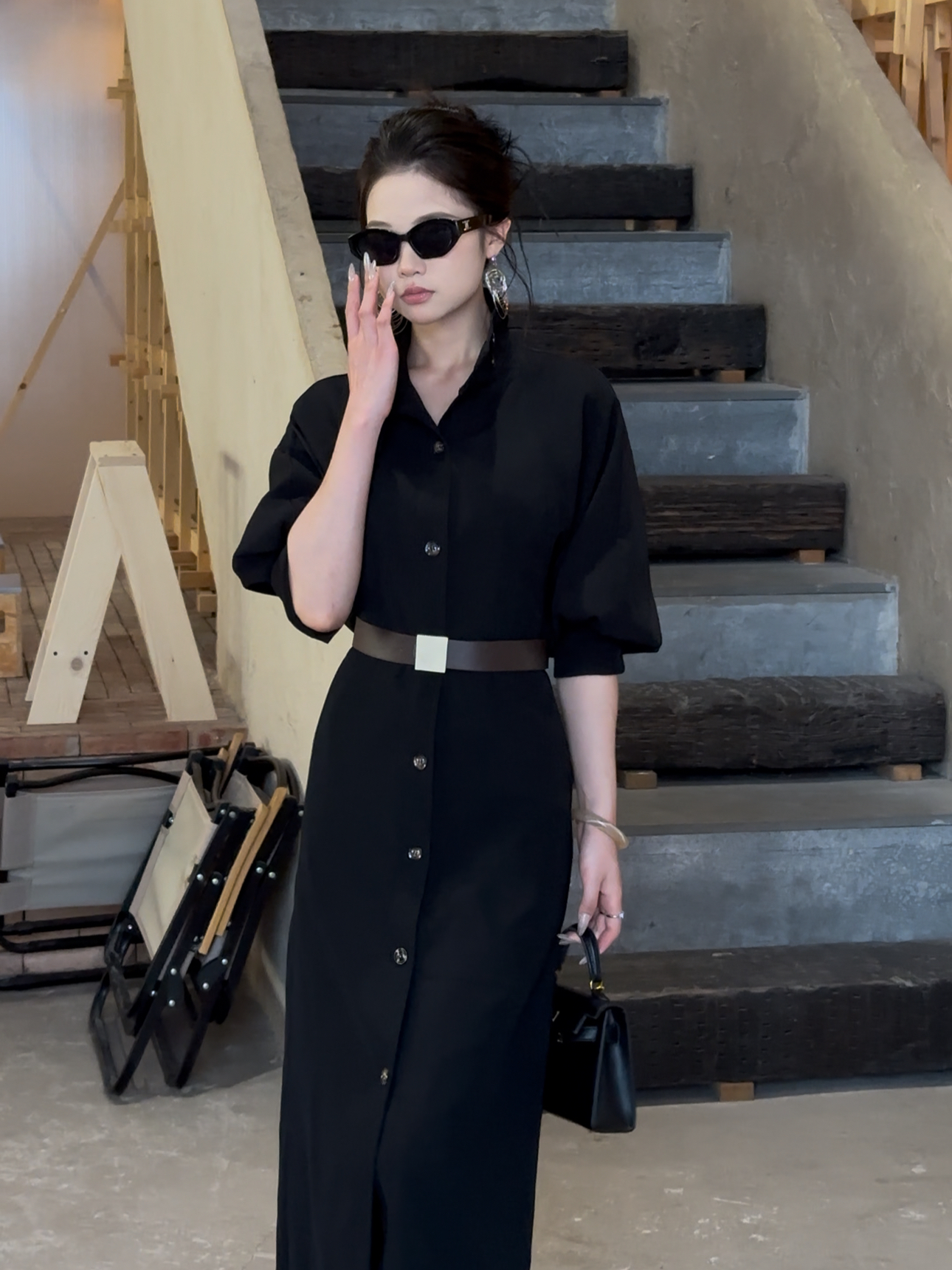 2025上新秋冬款单排多扣拼接极简风连衣裙收腰立领法式显瘦女装