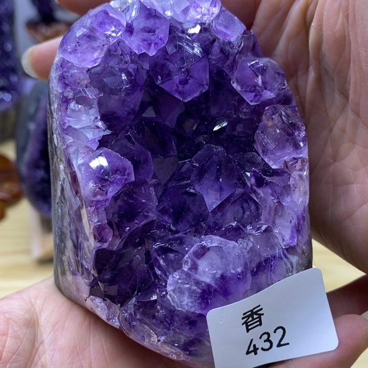 水晶大型摆件（非配饰）未镶嵌