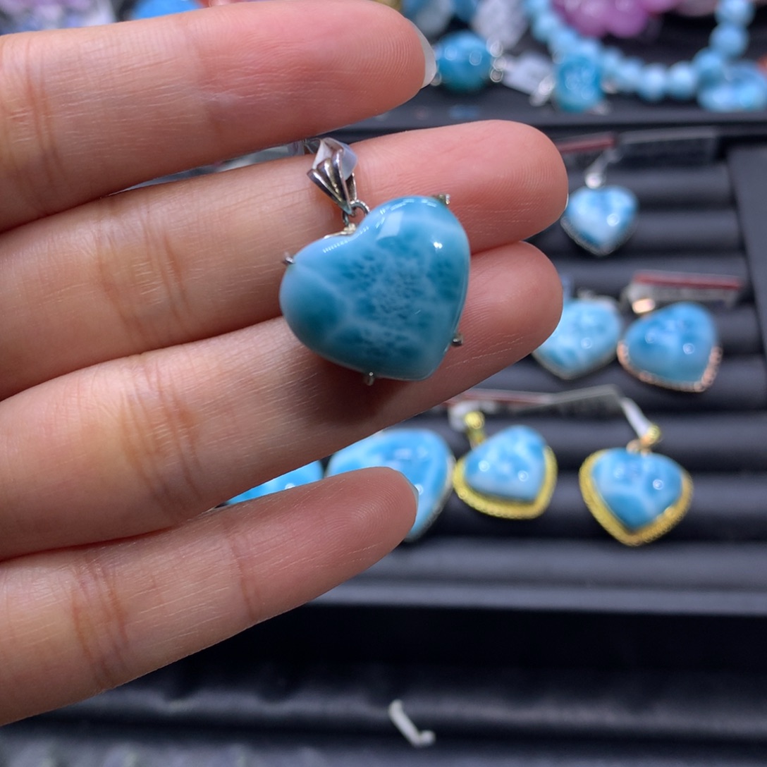 针钠钙石（海纹石）银S925镶嵌吊坠(不含链)爱心吊坠色差略异