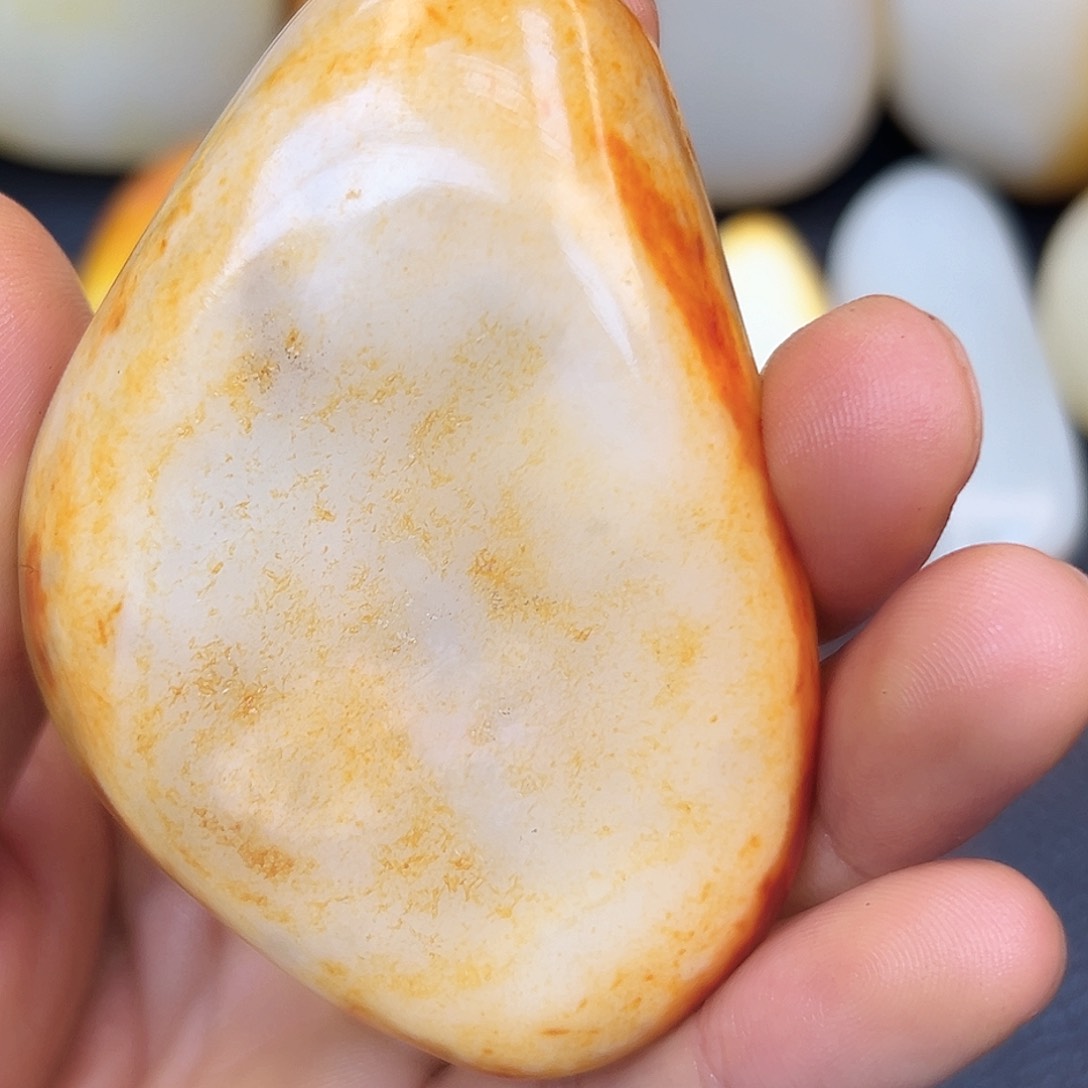 和田玉未镶嵌珠宝奇石