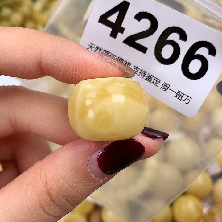 蜜蜡未镶嵌珠宝奇石24，高18