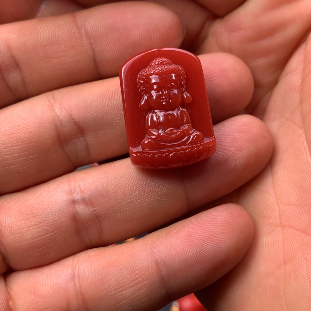 南红玛瑙吊坠未镶嵌清**月