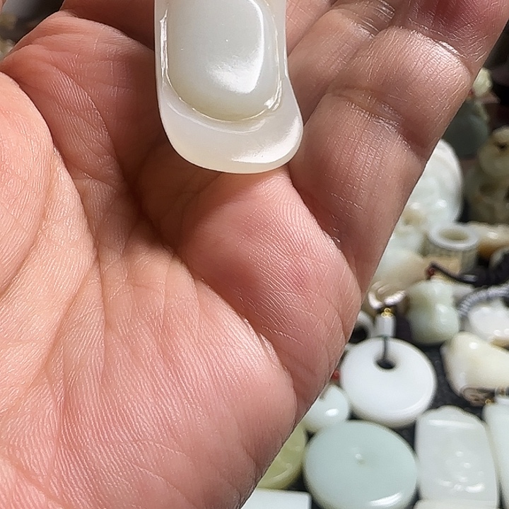 我***5和田玉（糖玉）未镶嵌挂件