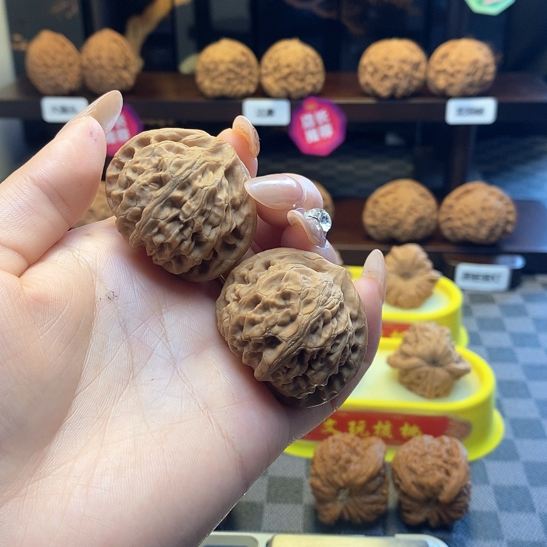 核桃把件瞌*福利桃心小宫灯卡39全品白茬