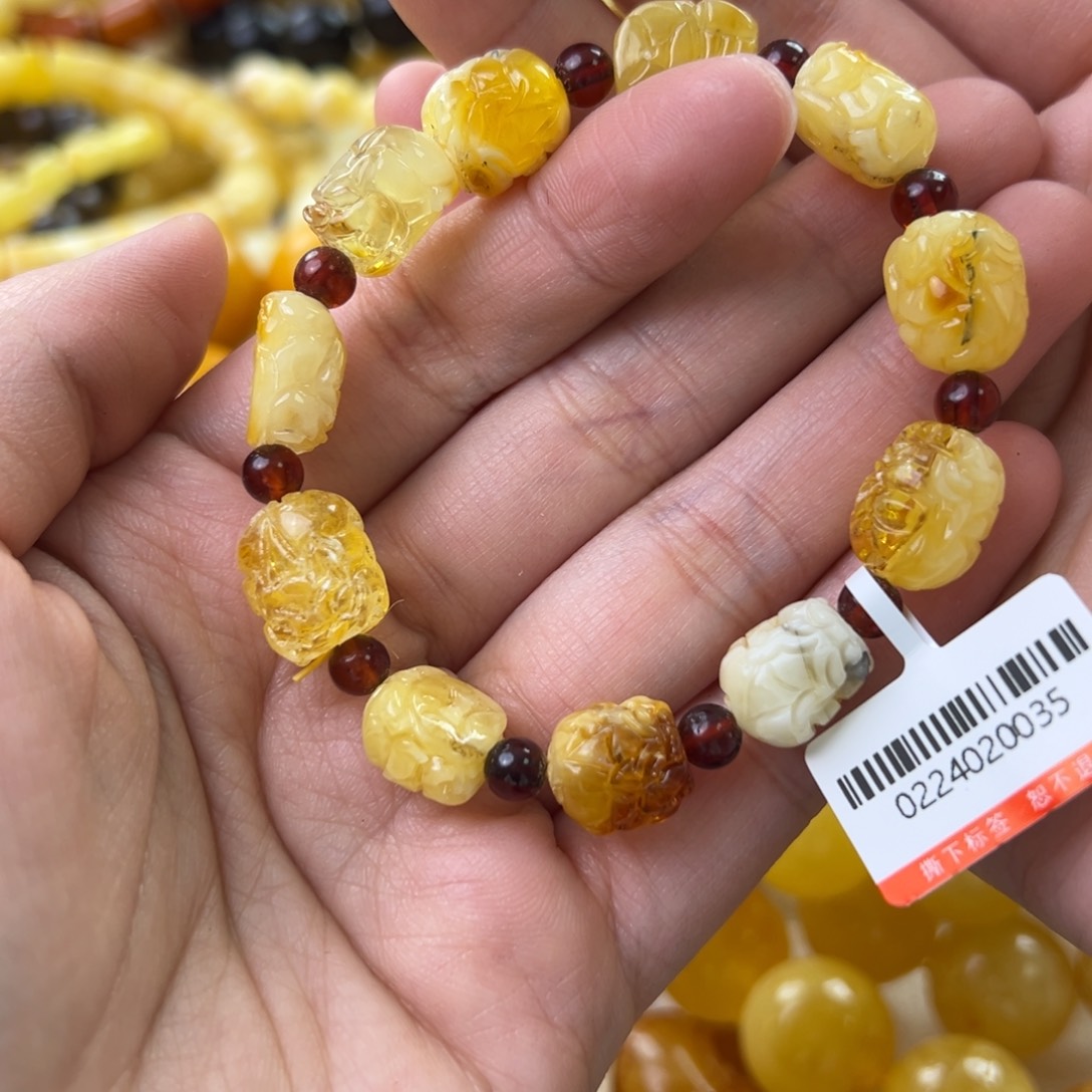 琥珀珠宝奇石未镶嵌