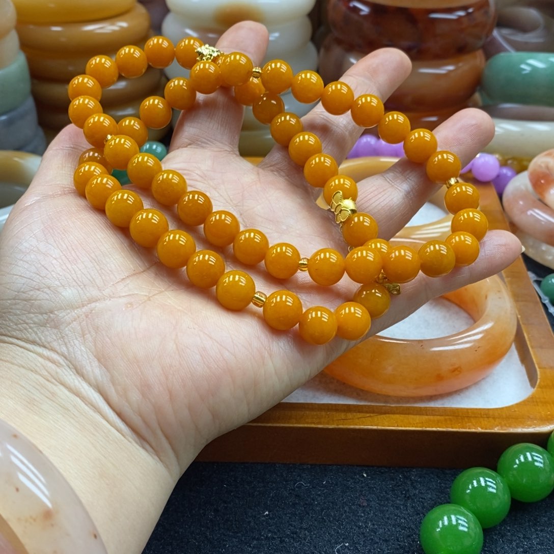 石英岩玉未镶嵌手镯（圆镯）