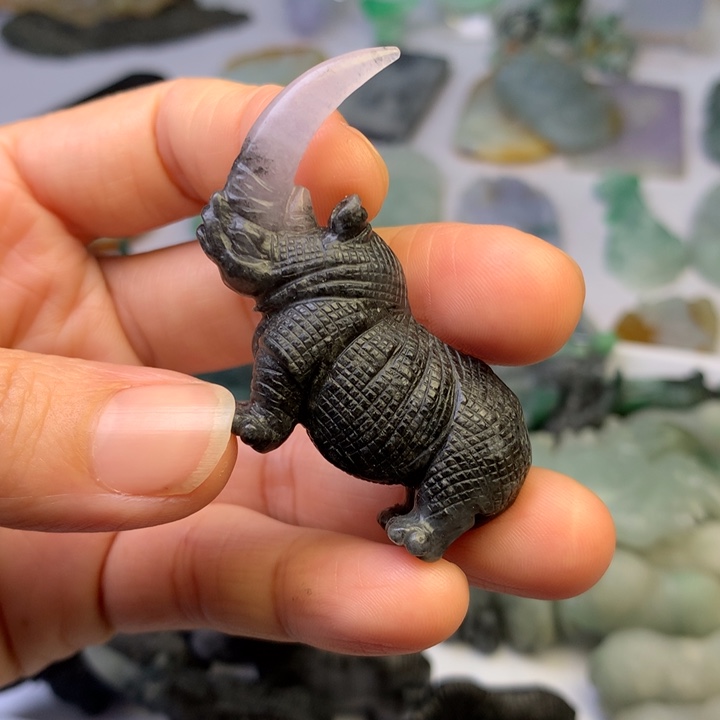 定制翡翠未镶嵌翡翠