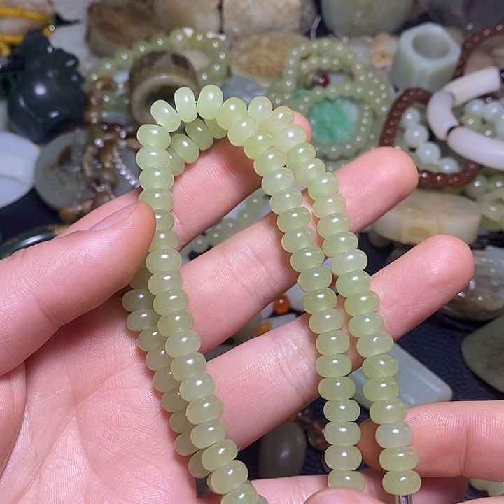 和田玉（糖玉）未镶嵌颈饰