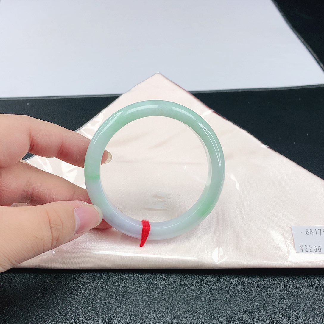 翡翠手镯未镶嵌翡翠755