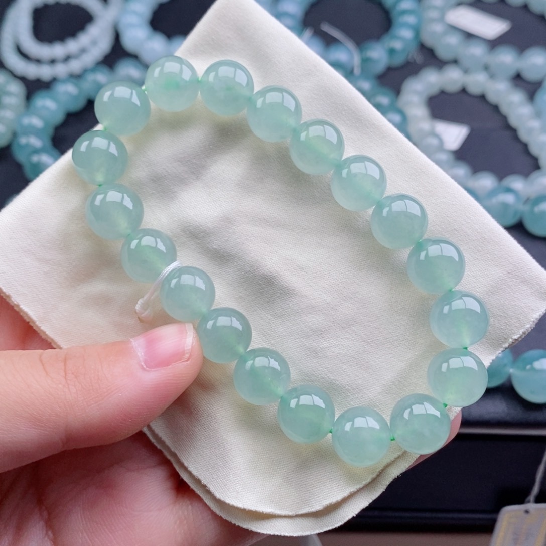 翡翠未镶嵌手串珠宝