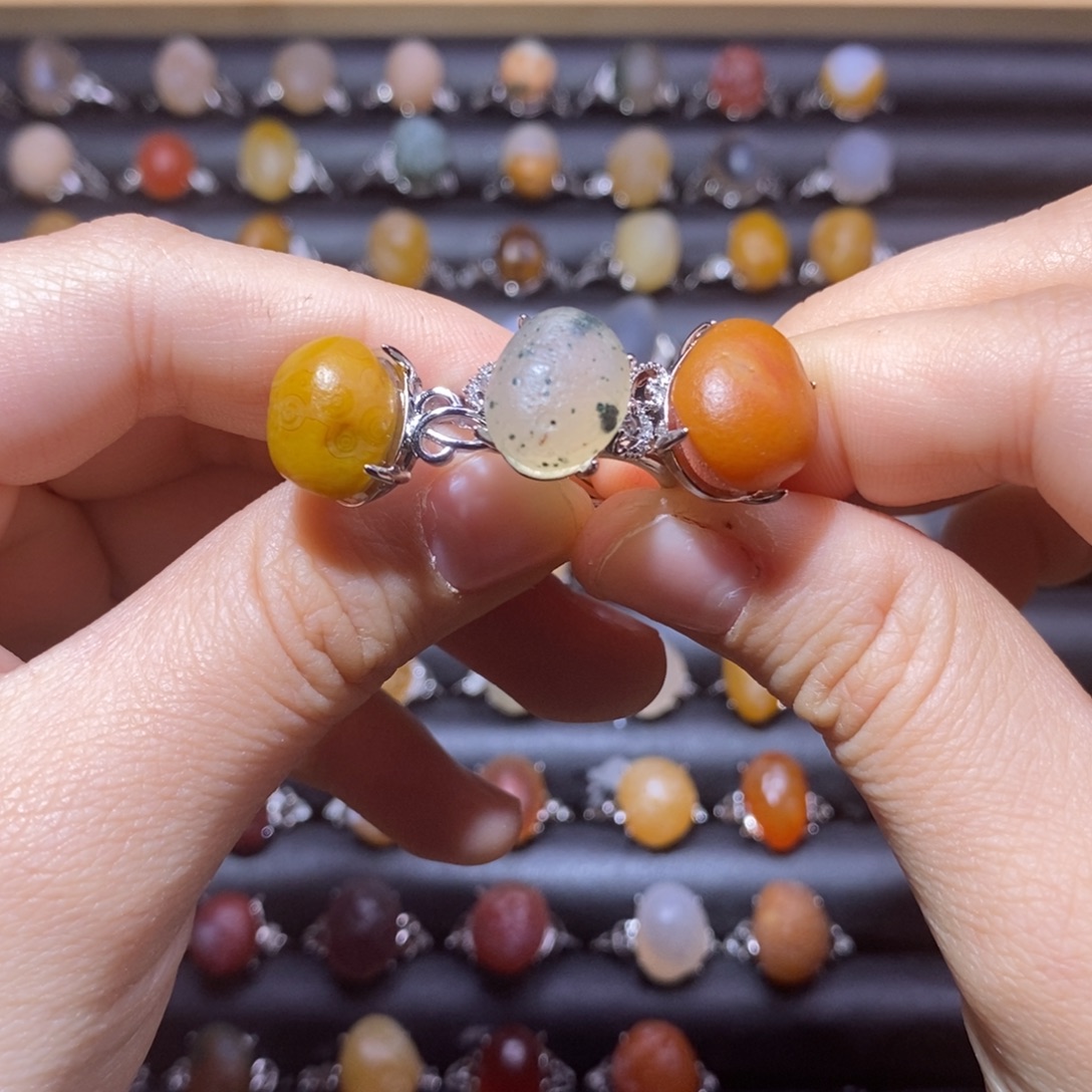 嗨***！玛瑙/玉髓合金戒指