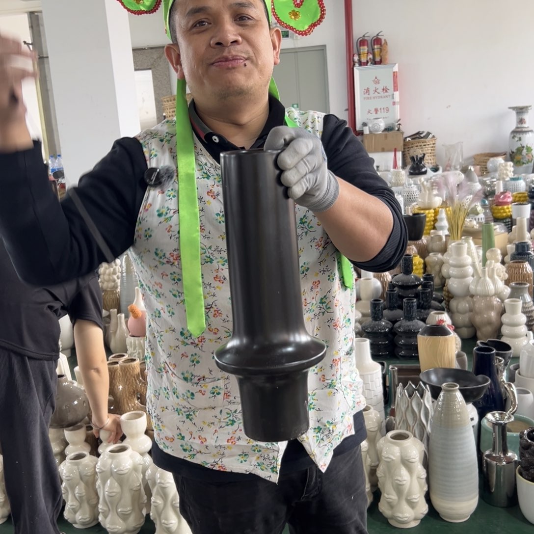 摆件136 号高中低温陶瓷工艺瓶（部分微瑕）