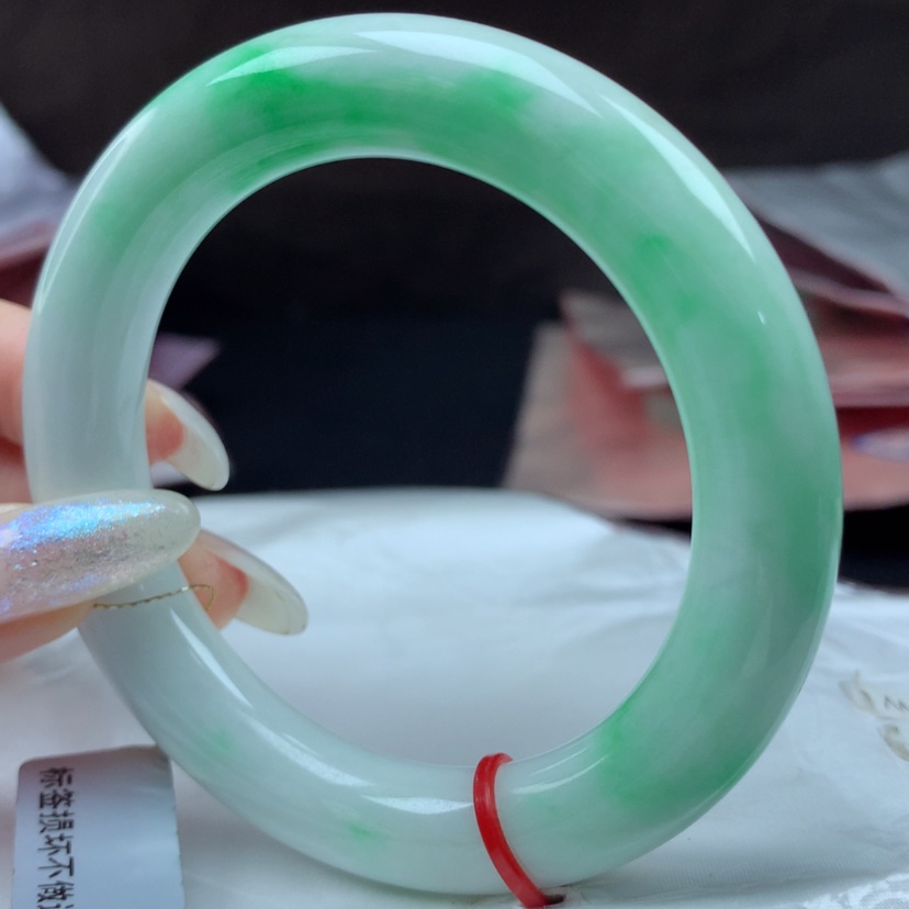 【闪购商品】翡翠手镯（圆镯）未镶嵌风****招113951，