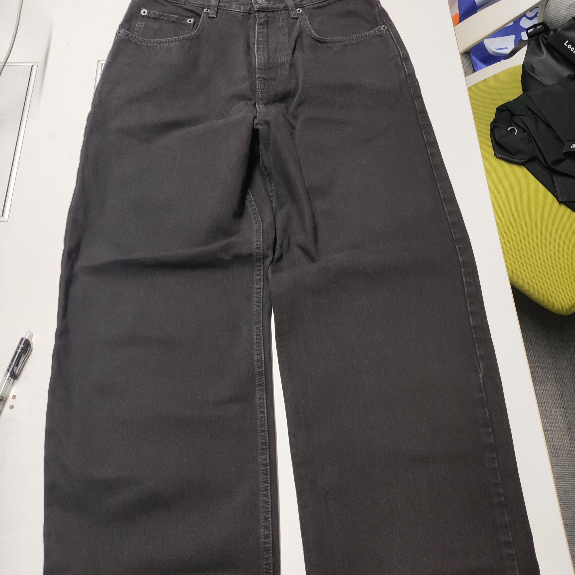 95新 Balenciaga/巴黎世家 麦殿/黑色牛仔裤/241229VZZWS66