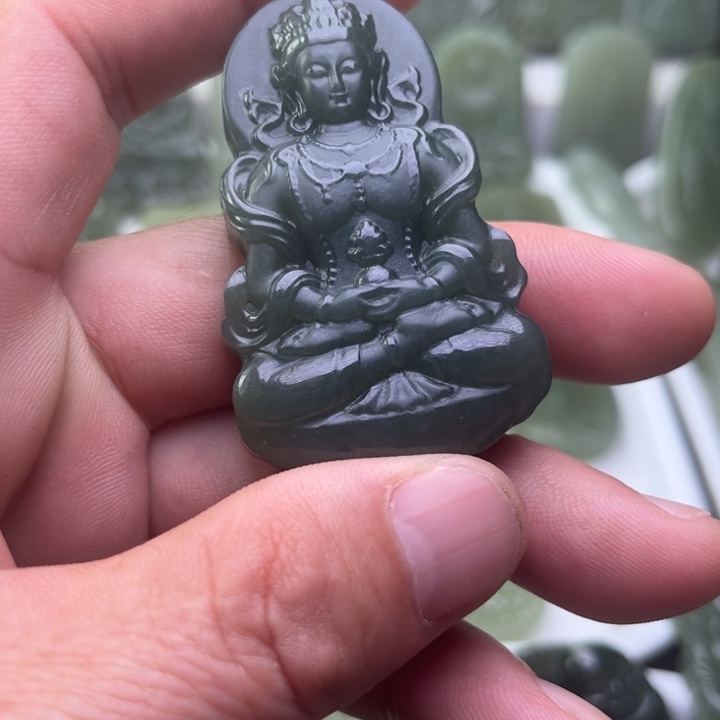 和田玉未镶嵌颈饰