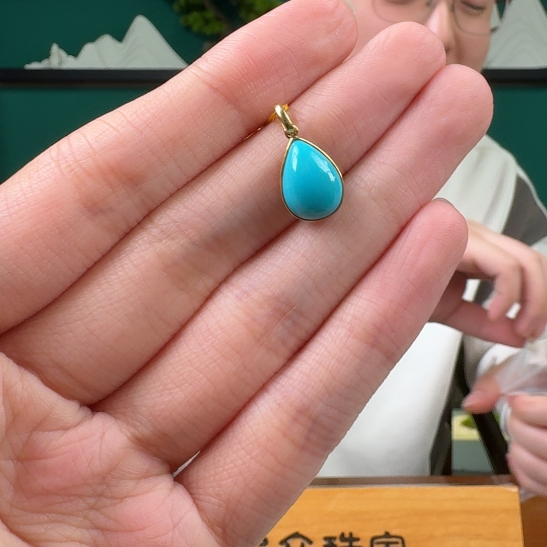 绿松石18K金镶嵌珠宝奇石