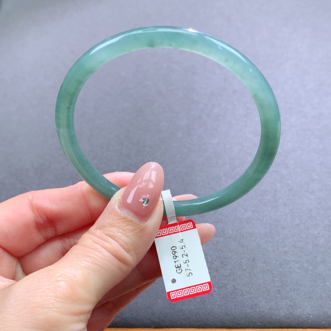 翡翠手镯未镶嵌天然翡翠手镯叮当镯