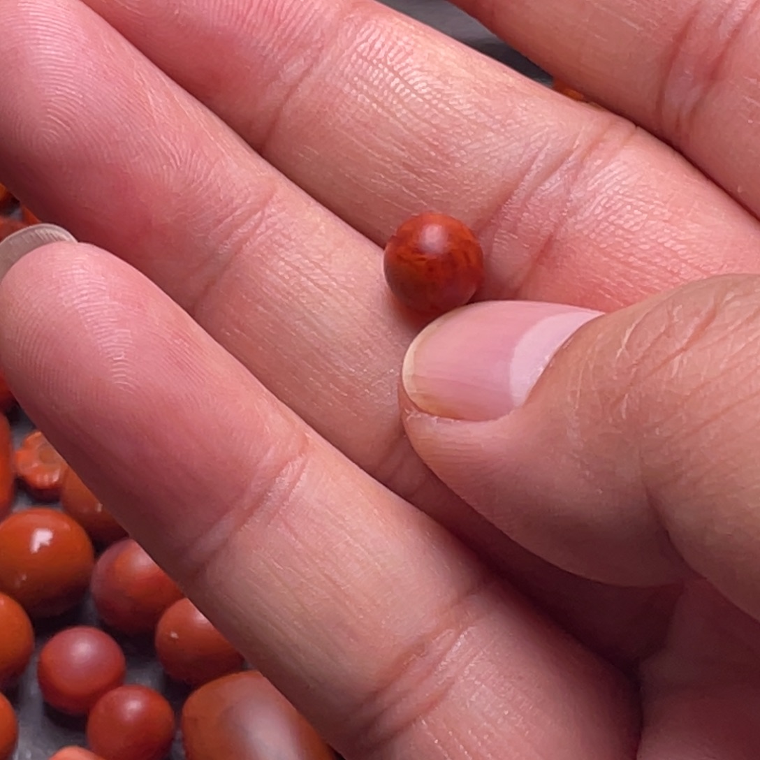 ****.南红玛瑙未镶嵌珠子