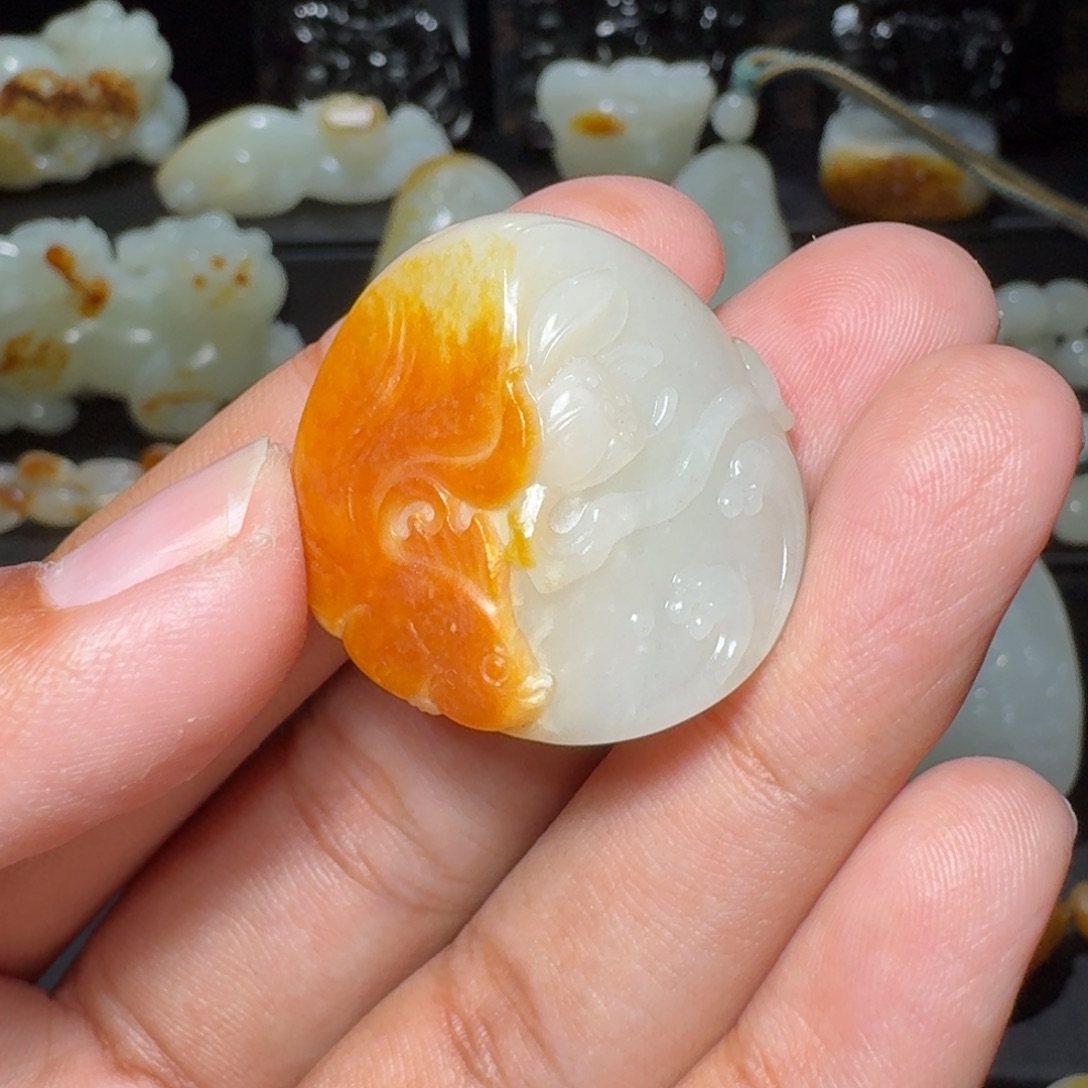 可***爱和田玉未镶嵌颈饰