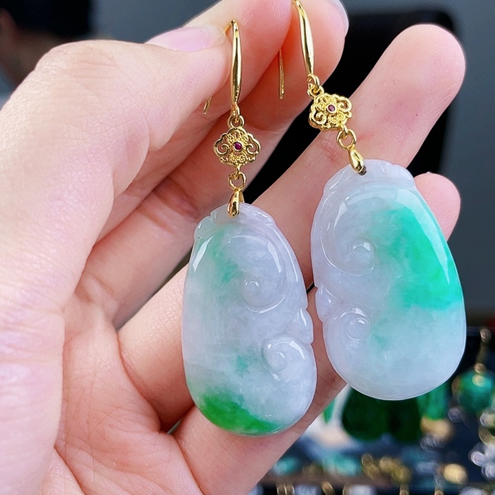 翡翠耳饰未镶嵌饰品