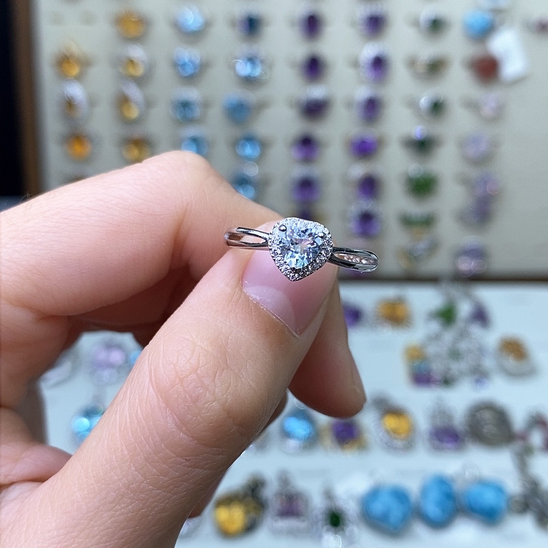 海蓝宝石戒指银S925镶嵌（需要证书备注）