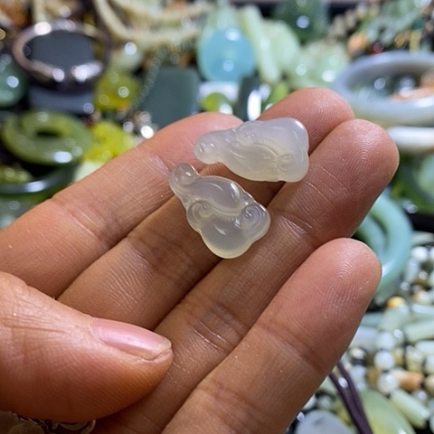 岫玉耳环未镶嵌一对