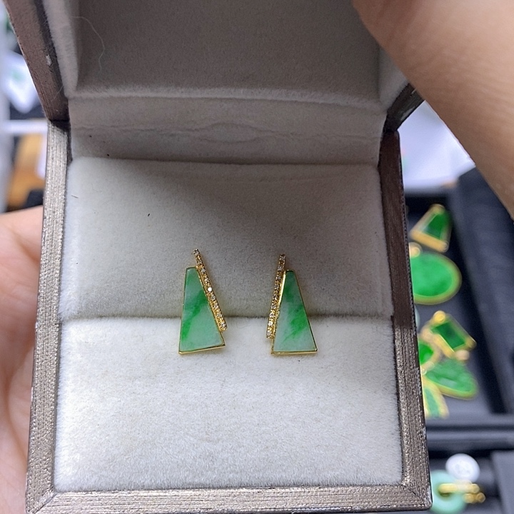 翡翠耳饰18K金镶嵌天然翡翠
