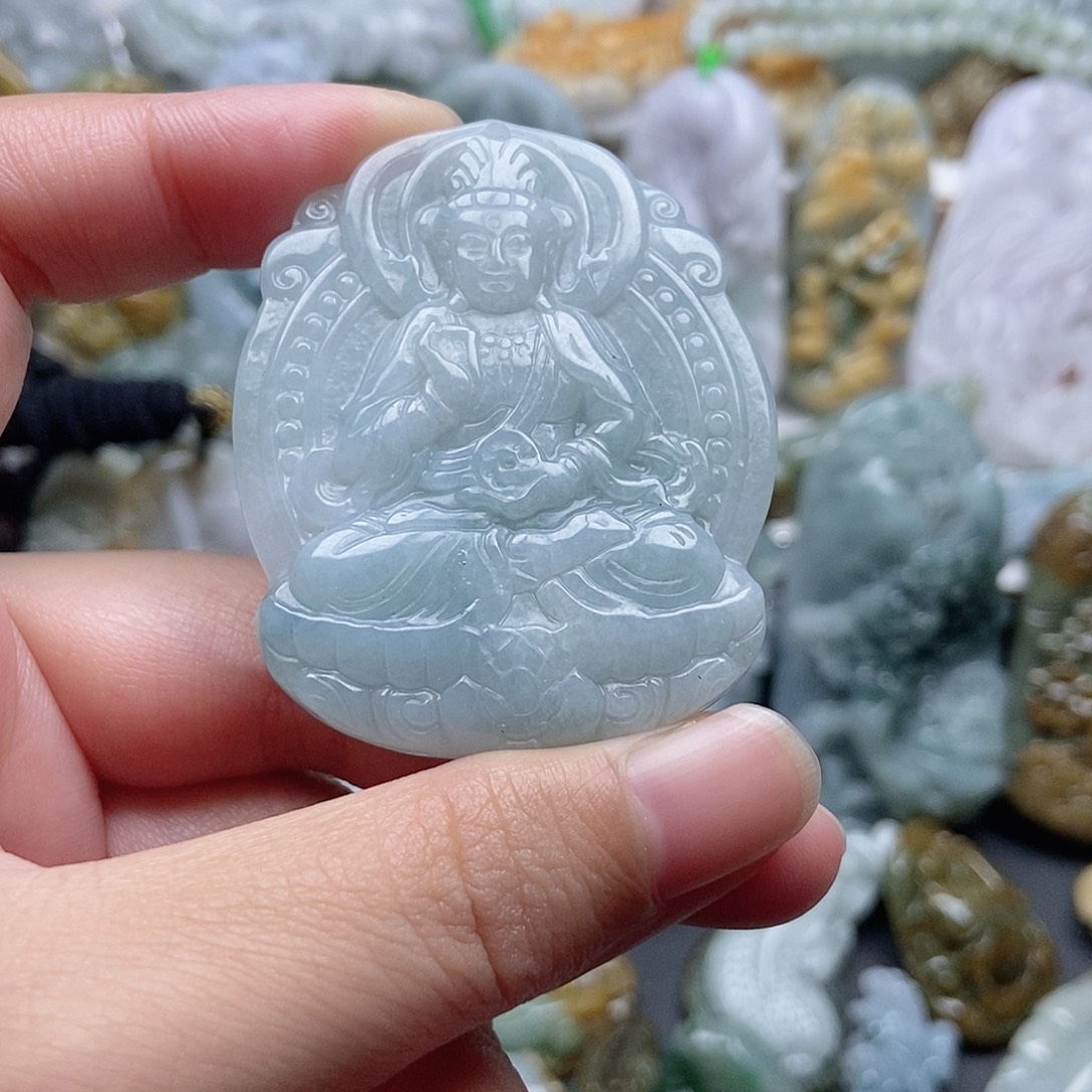 翡翠未镶嵌颈饰翡翠
