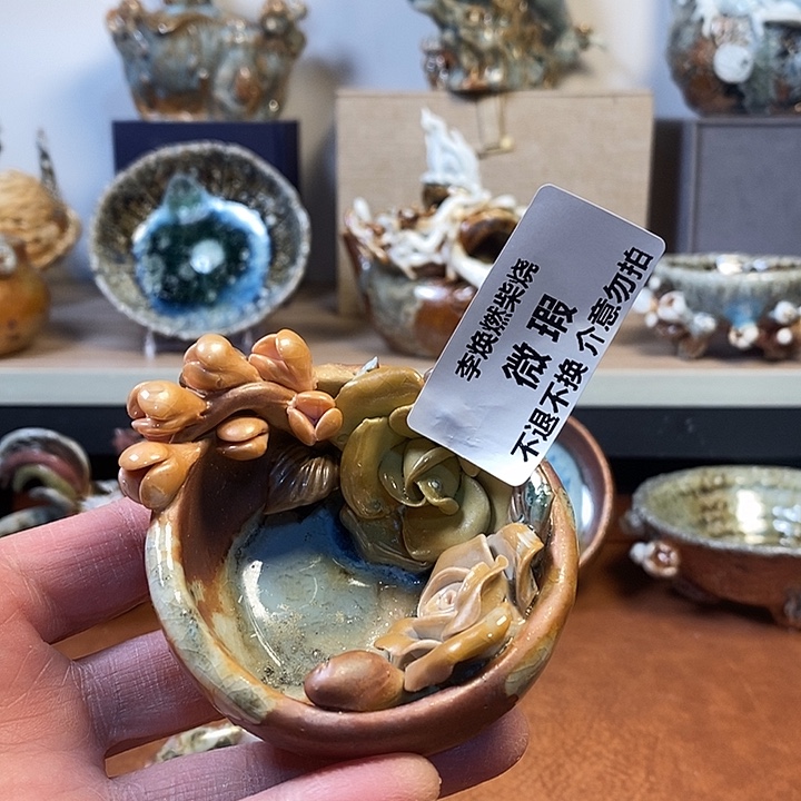 瓷片今天晚上好想吃火锅呀