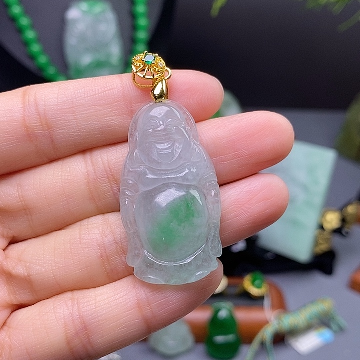 翡翠未镶嵌吊坠(赠链)