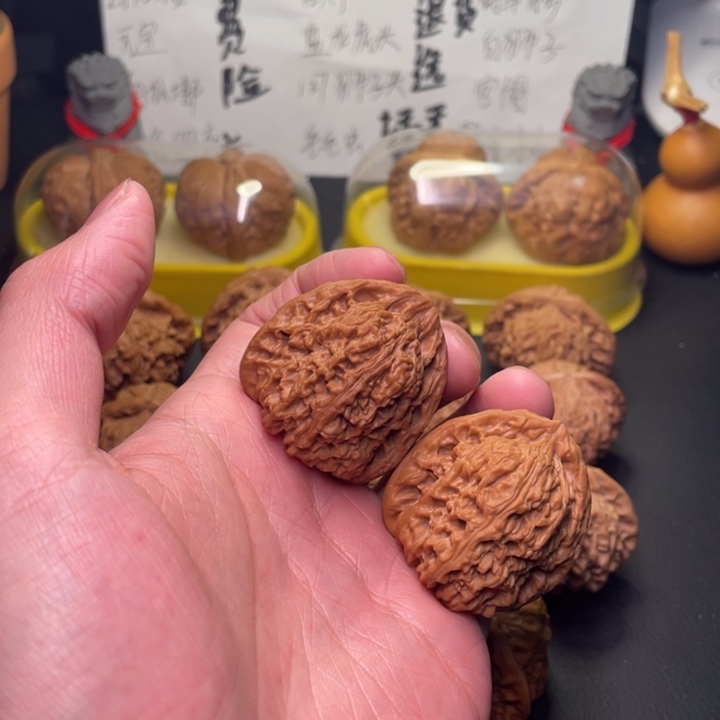 文玩核桃把件39全家福南疆石100