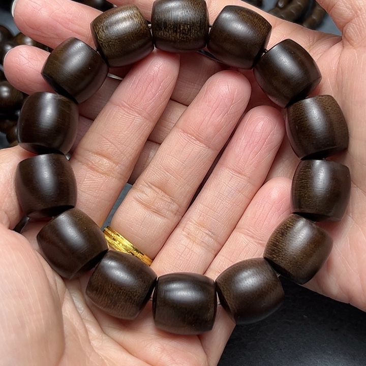 沉香手串耀**下白棋玉化