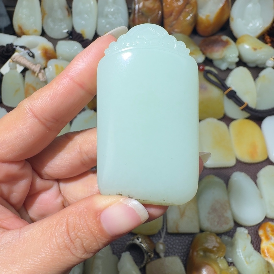 和田玉未镶嵌吊坠(不含链)