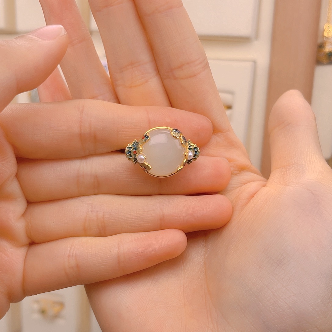 和田玉戒指银S925镀金镶嵌