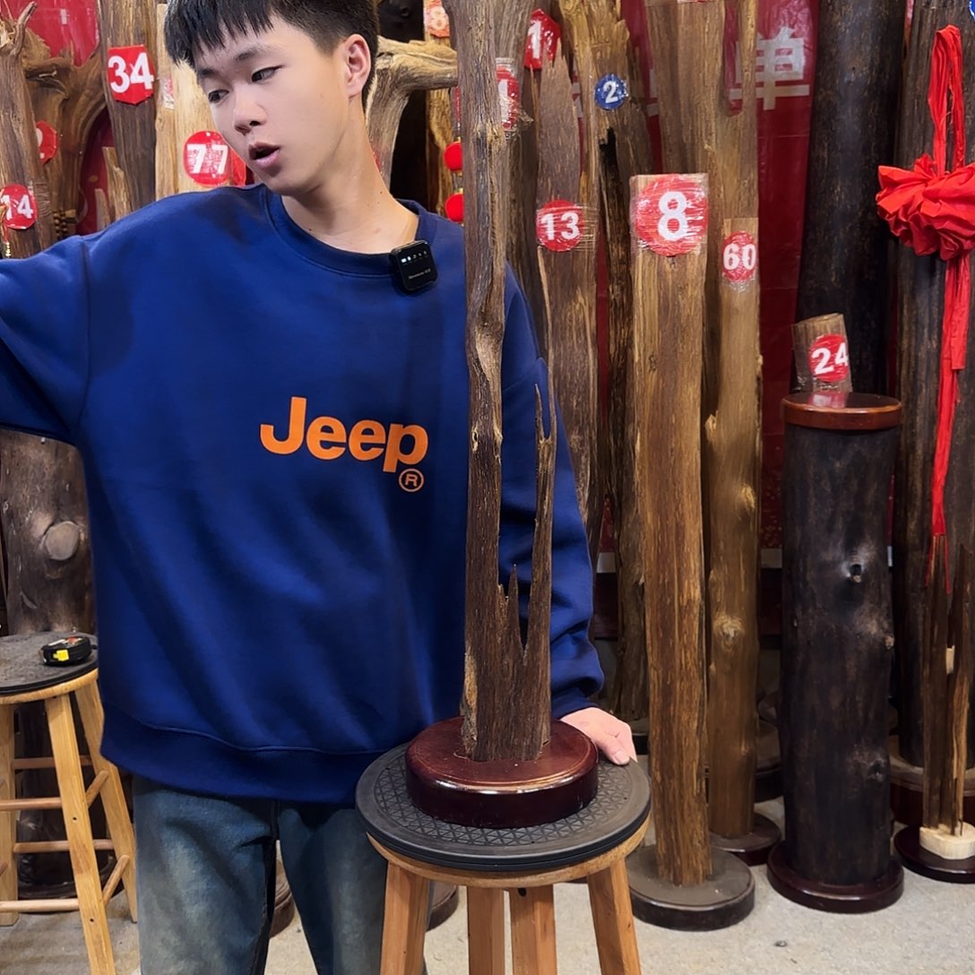 沉香摆件恋*曲沉香摆件