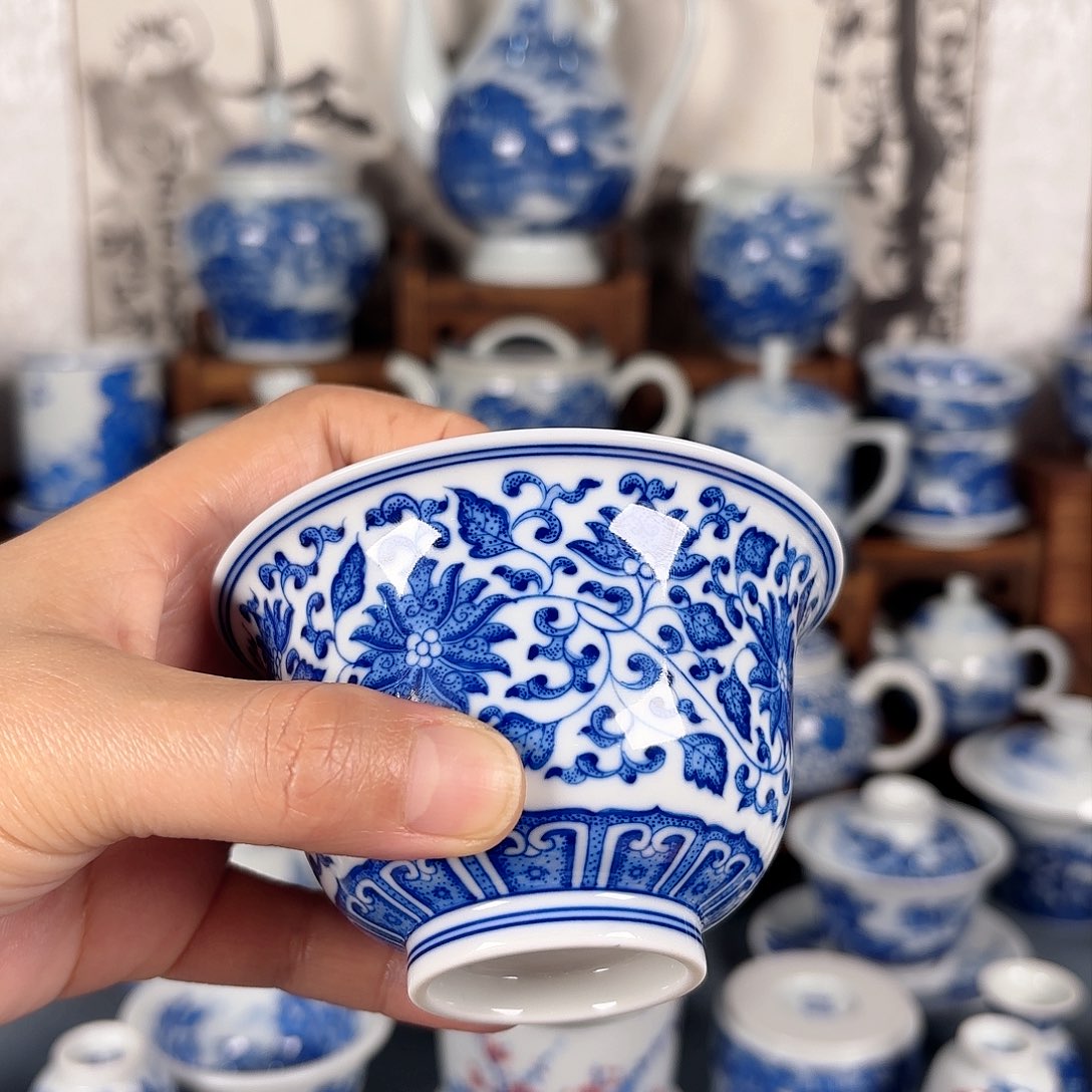杯旷**兰青花瓷器手绘作品盖碗