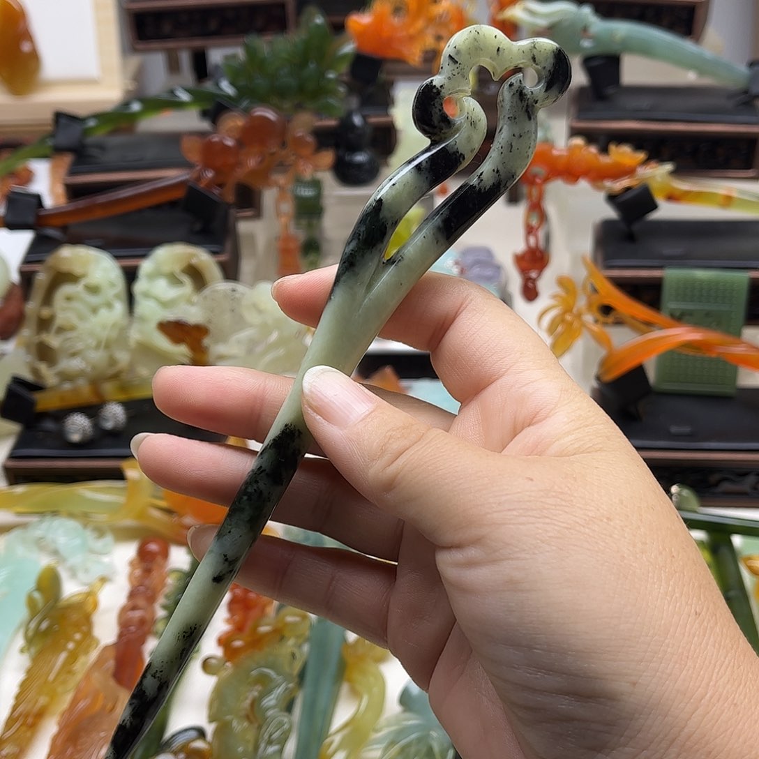 蛇纹石玉未镶嵌岫玉发簪