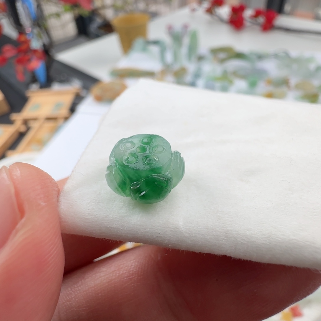 定制翡翠未镶嵌定制翡翠毛货不退不换